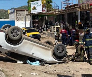 Detienen a dos hombres armados tras intensa persecución en Hermosillo