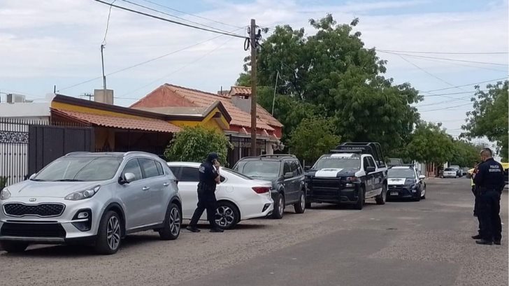 Detienen a 8 hombres al norte de Hermosillo; aseguran dos armas de fuego