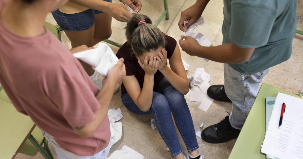 Proponen multas de 25 mil pesos para estudiantes que cometan bullying