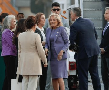 Primera dama de EU, Jill Biden aterriza en el AICM