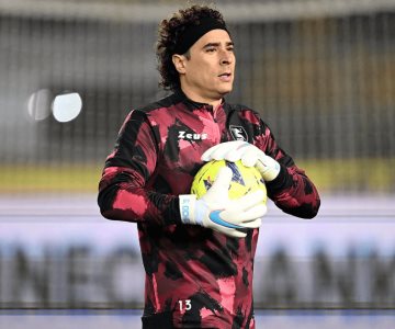 Ochoa recibiría extensión de contrato con Salernitana