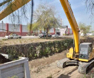 Inician limpieza de canales pluviales en Hermosillo