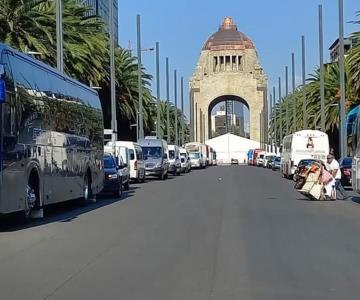 Arriban camiones para concentración en el Zócalo