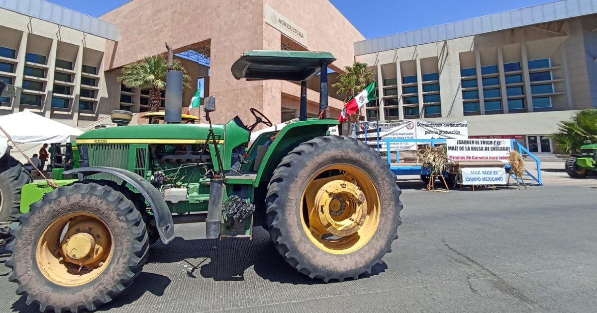 Con marchas no van a presionar a que se les cumpla: Russo a agricultores