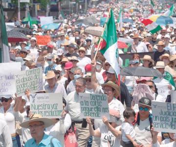 Marchan en defensa de la Corte; hubo agresiones