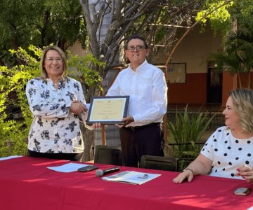 Reconocen labor social del colegio Liceo Thezia