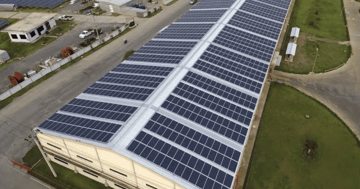 Proponen proyecto de energía renovable con paneles solares