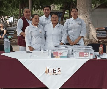 Apoya UES a deportistas en la Primera Carrera de Campeones