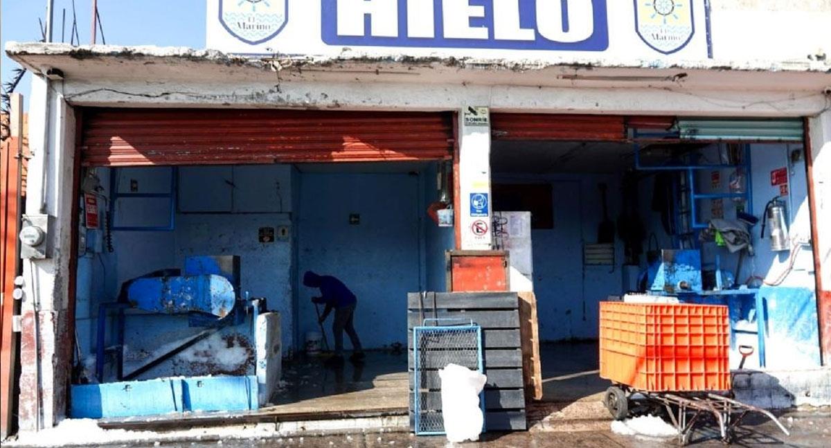 Altas temperaturas causa desabasto de hielo en comercios de Sonora