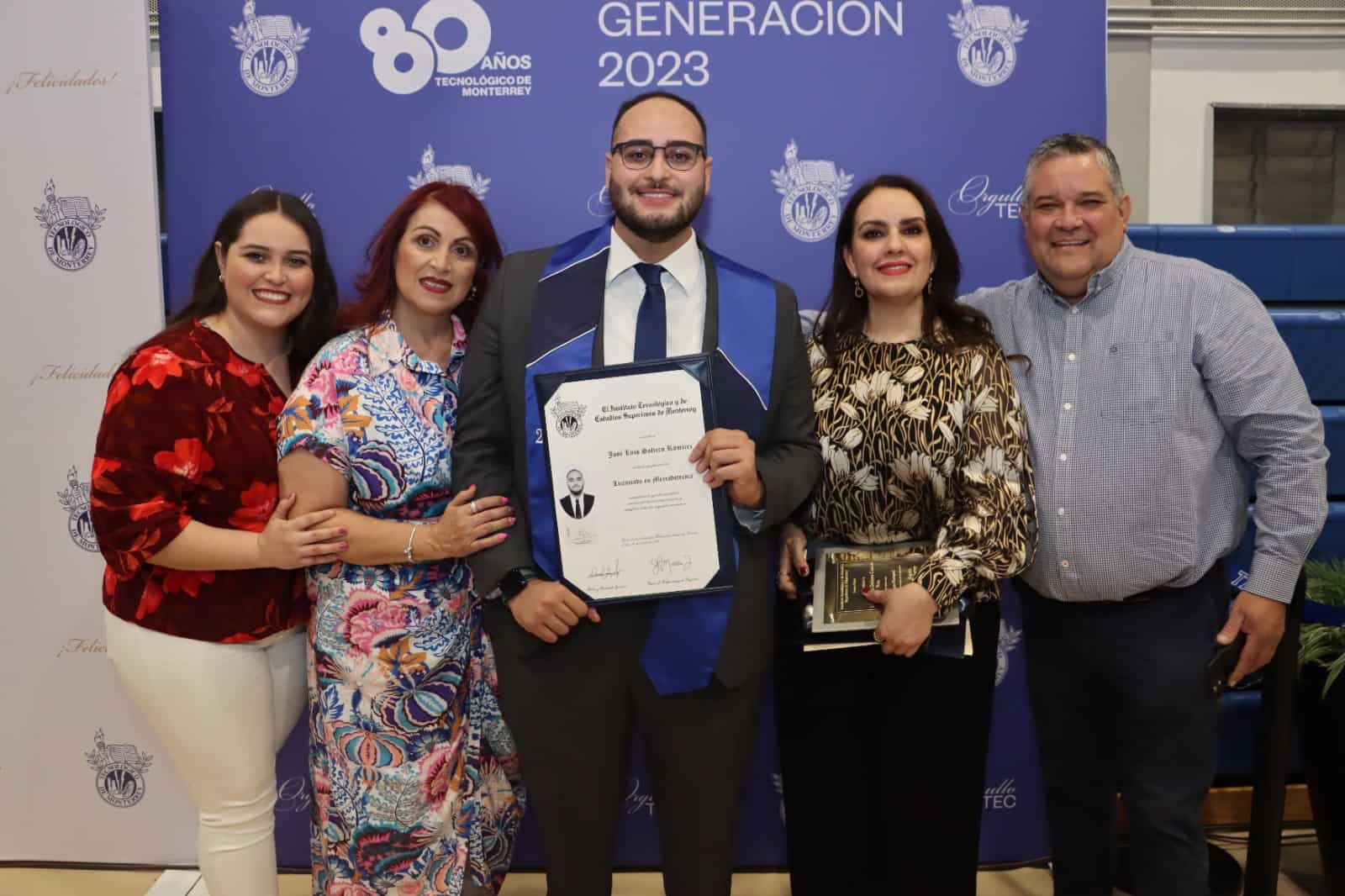 Culminan su educación profesional en el Tec de Monterrey