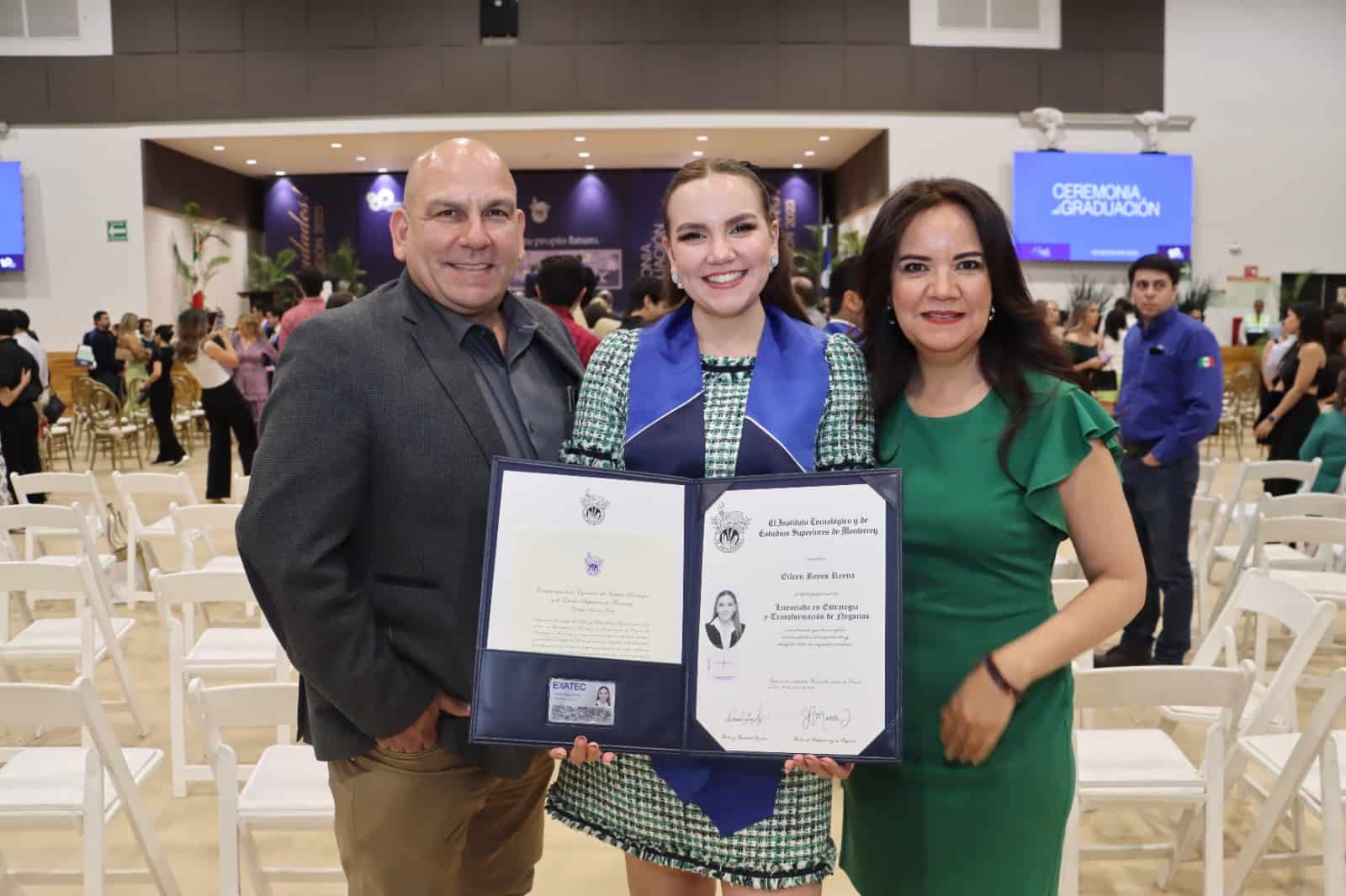 Jóvenes concluyen su formación profesional en el Tec de Monterrey