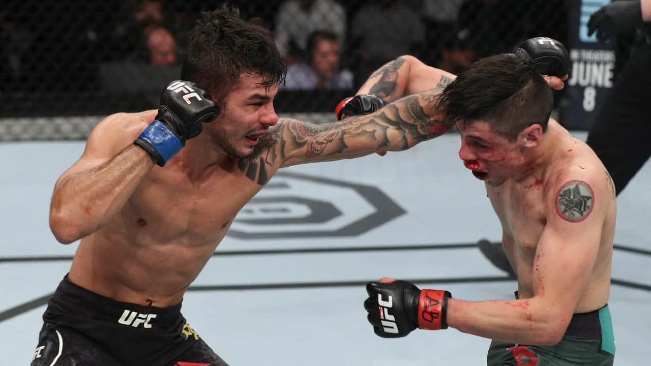 Brandon Moreno pierde título de UFC ante Alexandre Pantoja 