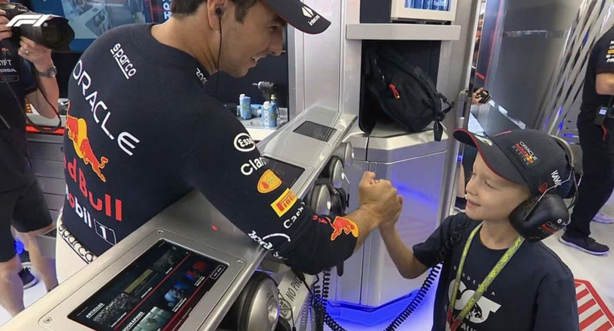 Así fue el emotivo gesto de Checo Pérez con un niño