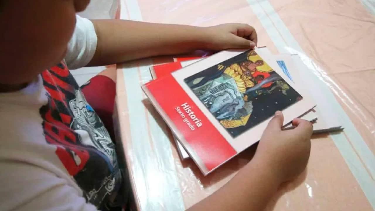 Asociación Estatal de Padres de Familia revisará nuevos libros de texto 