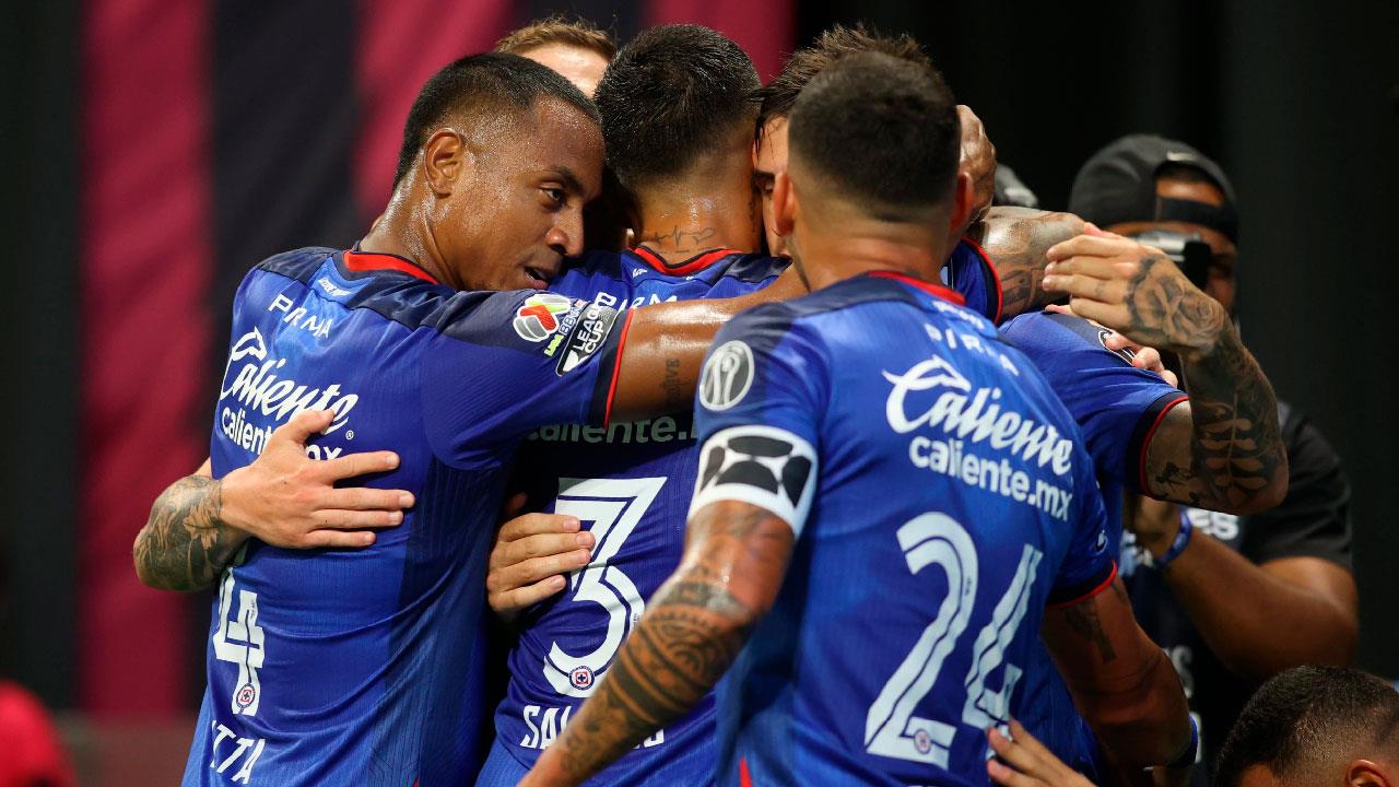 Cruz Azul avanza en Leagues Cup con sufrida victoria en tanda de penales