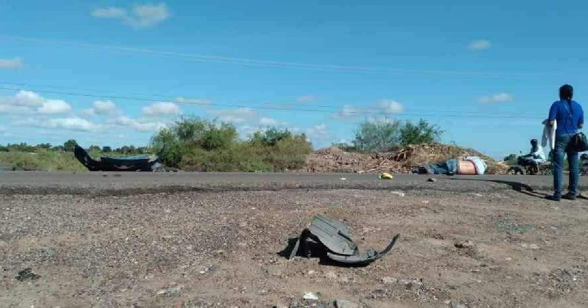 Choque entre sedán y motocicleta dejó 2 hombres lesionados en Huatabampo