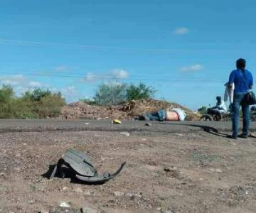 Choque entre sedán y motocicleta dejó 2 hombres lesionados en Huatabampo