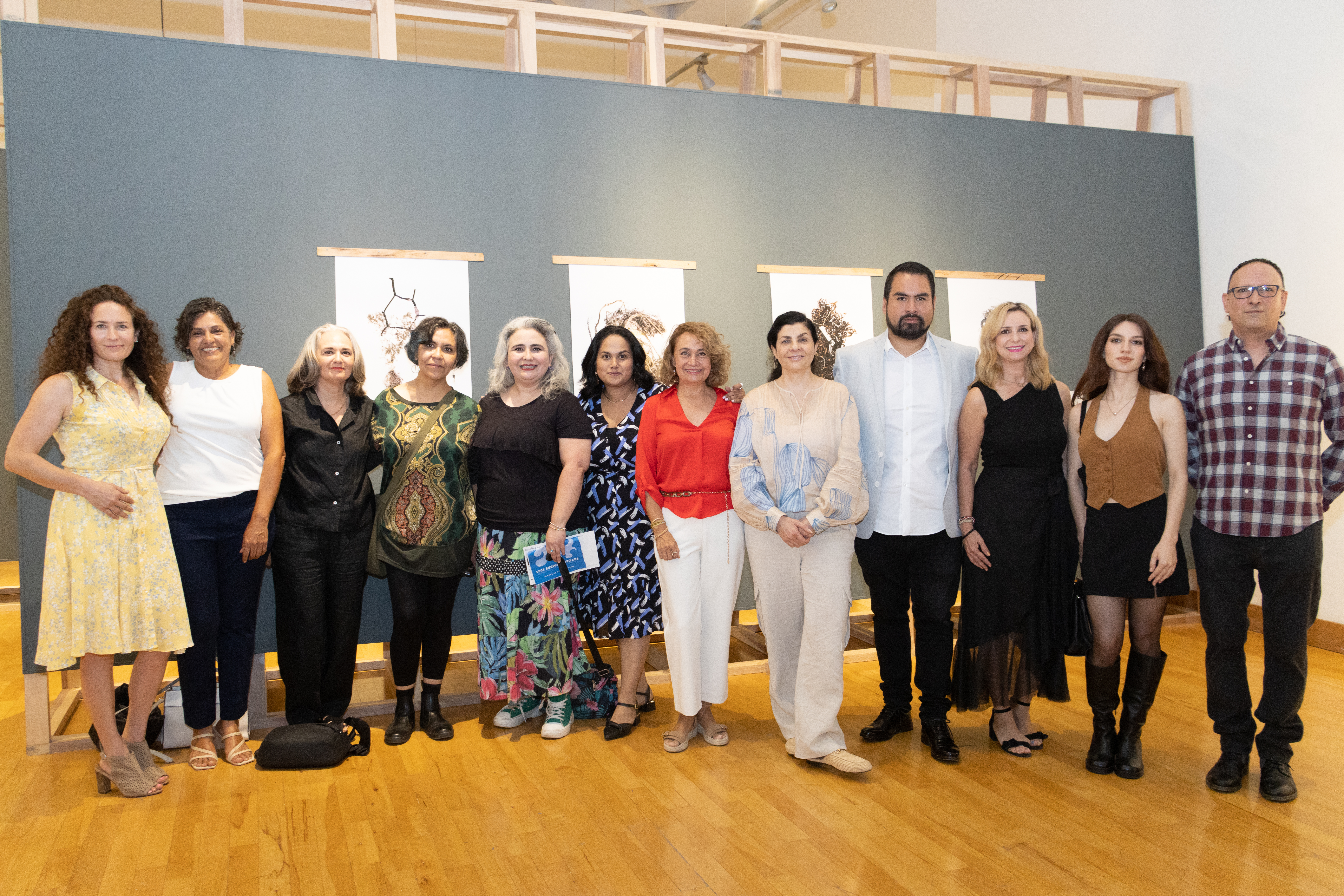 Gran inauguración de exposición colectiva en Musas