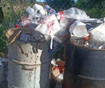 Solicitan retirar la basura por fuera de instalaciones del IMSS Nogales