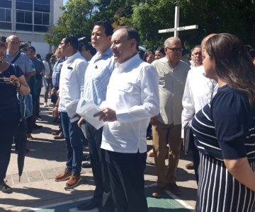 Alfonso Durazo participa en Simulacro Nacional; evacuan Palacio de Gobierno