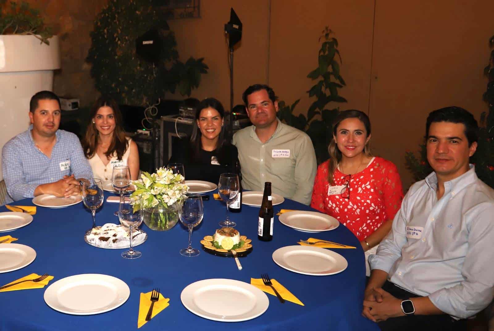 Asociación de Padres y Amigos Thezia ofrece cena de bienvenida