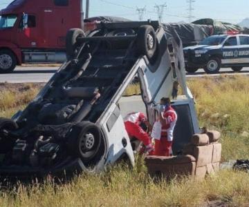 Dos personas quedan prensadas en accidente sobre la Guaymas-Cajeme