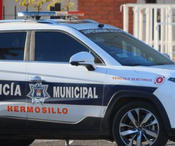 Arrestan a dos sujetos a bordo de vehículo robado en la colonia Dunas