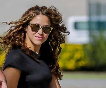 Shakira viaja de urgencia a Colombia