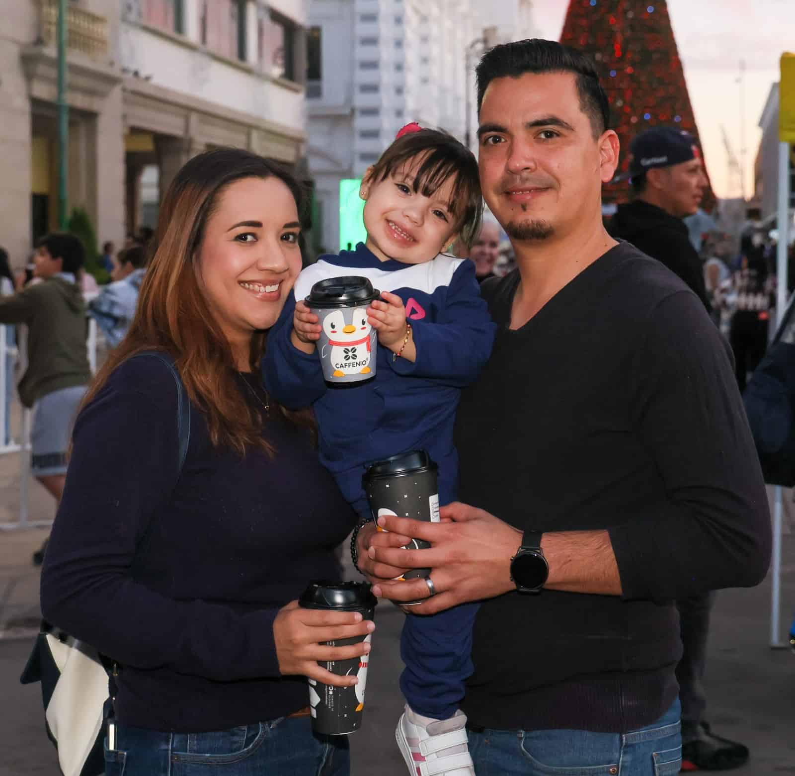 El espíritu navideño llega a Hermosillo En la Plaza Zaragoza