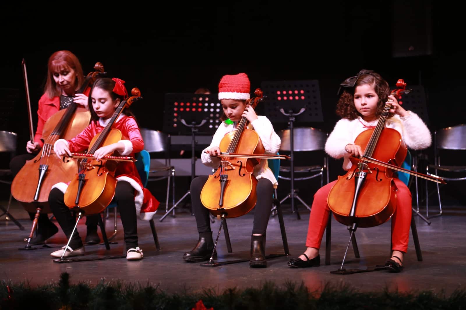 Recital Navideño Thezia Noche de música y alegría