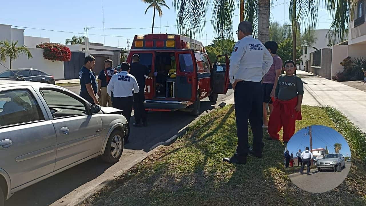 Choque en calle Reforma deja como saldo a una mujer lesionada