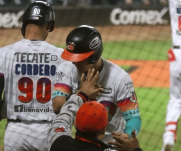 Naranjeros y Charros se toparon en una serie en lo que pasó de todo