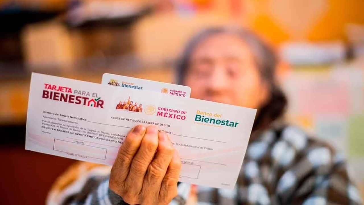 Estas letras recibirán pago adelantado de la Pensión Bienestar