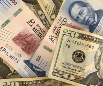 Dólar abre a la baja en 19.82 pesos este miércoles