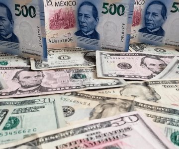 El peso pierde terreno ante el dólar este martes