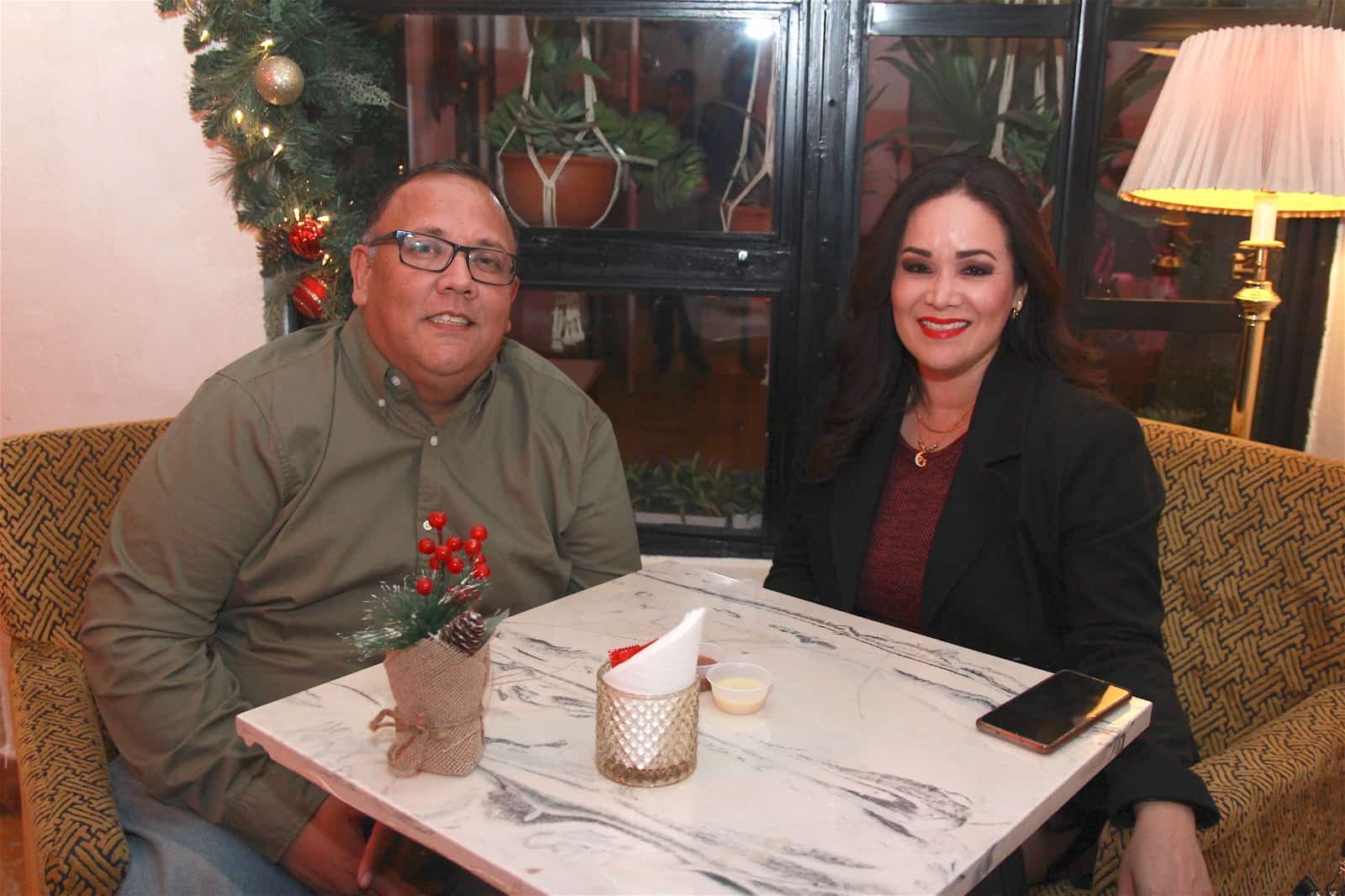 Buena charla entre amigos En Casa Garmendia, Café y Churrería