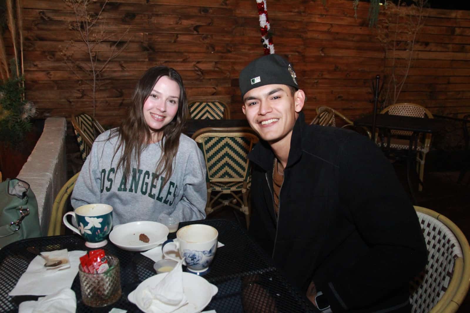 En Casa Garmendia, Café y Churrería hay una agradable plática con amigos