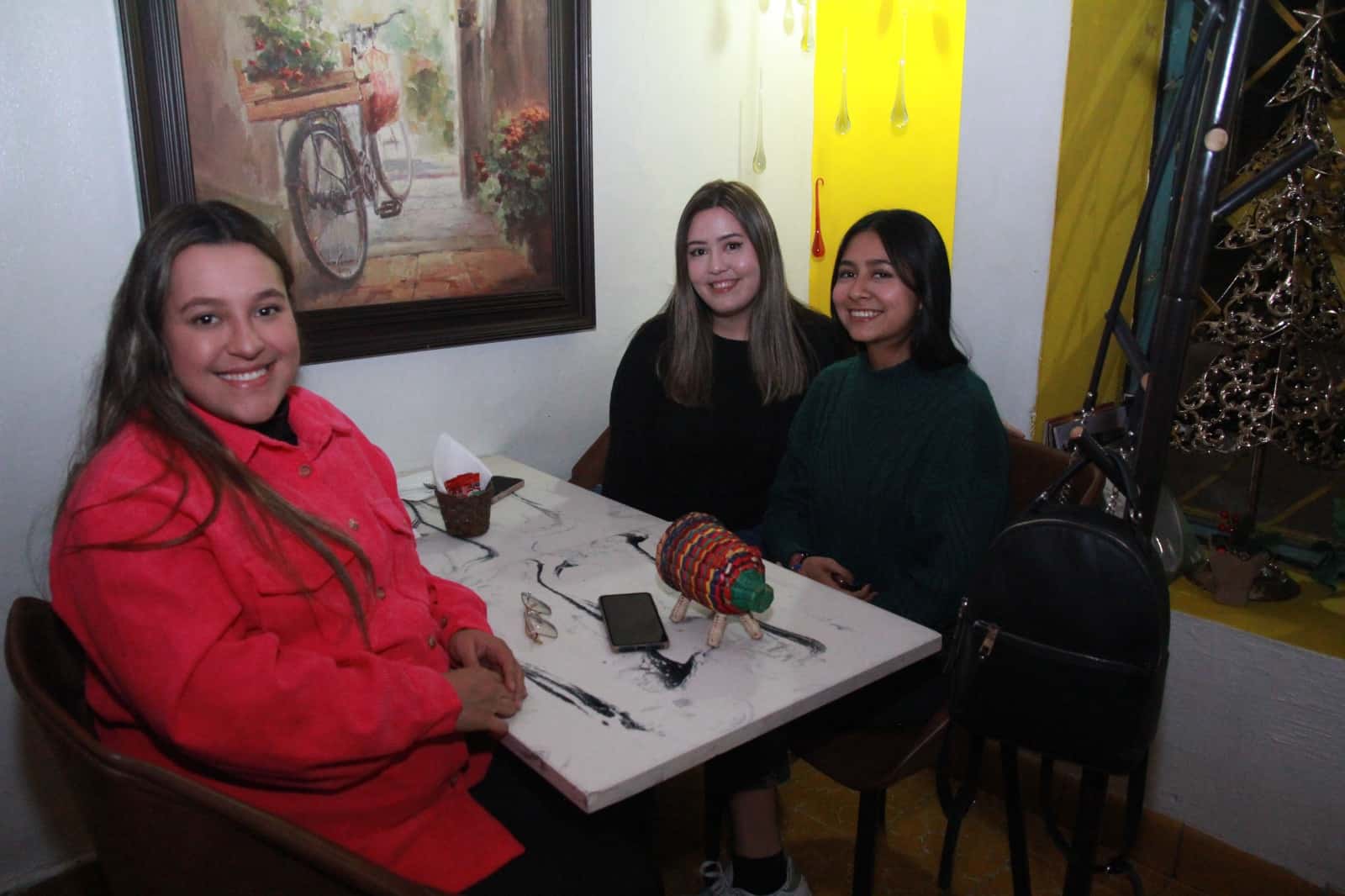 Comparten una velada especial en Casa Garmendia, Café y Churrería