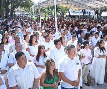 Veracruz rompió récord en bodas colectivas con más de mil parejas