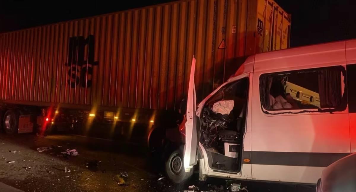 Deja 10 muertos choque en carretera Rioverde-SLP