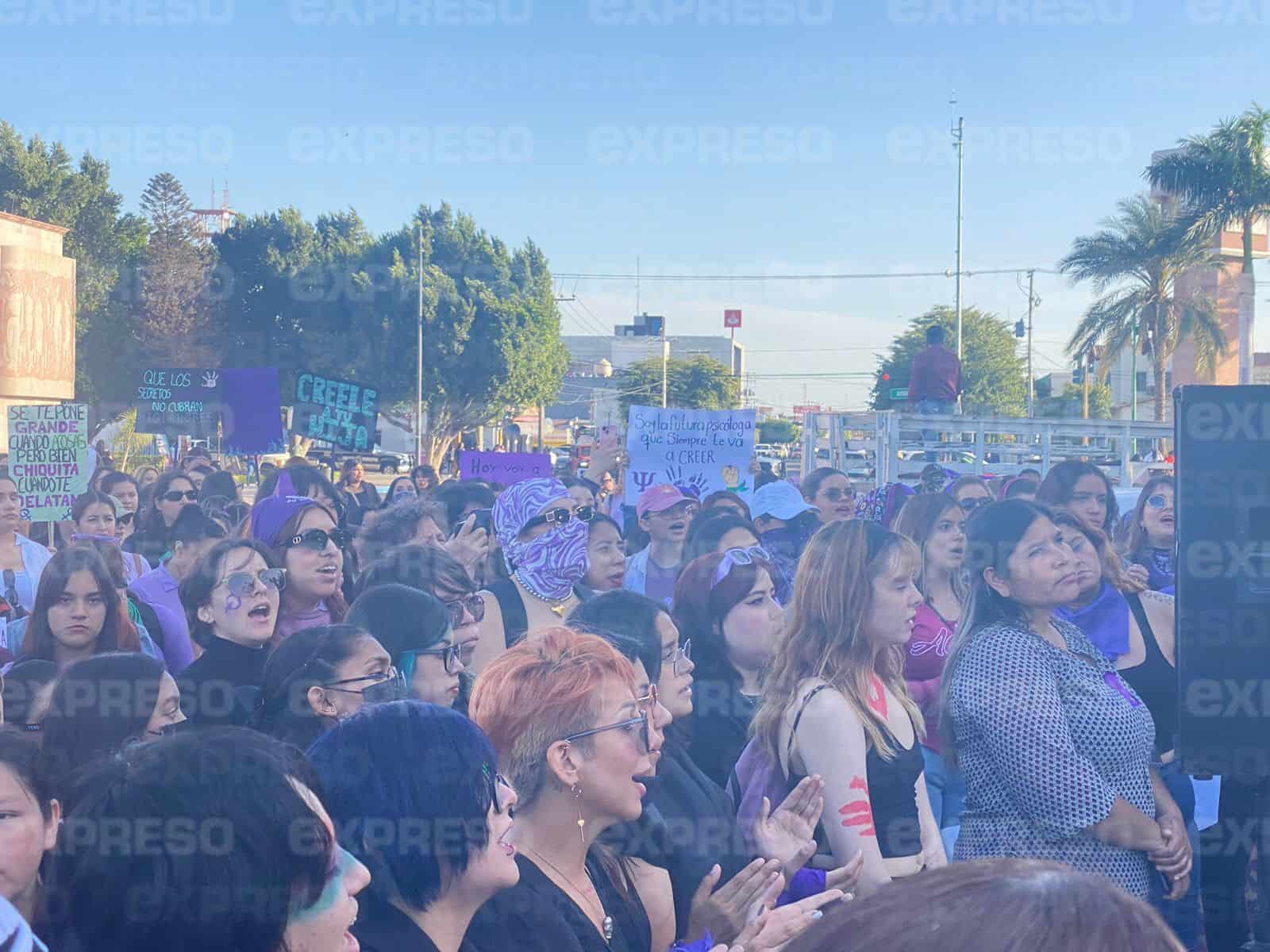 Mujeres en Sonora marchan por el 8M