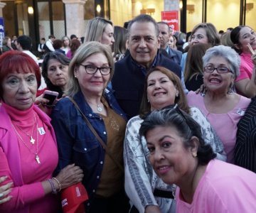 Se reúne Manlio Fabio Beltrones con mujeres cajemenses