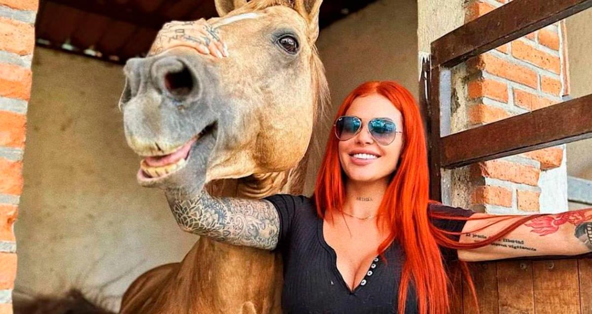 Caballos de la activista Elena Larrea le dieron el último adiós