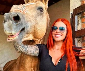 Caballos de la activista Elena Larrea le dieron el último adiós