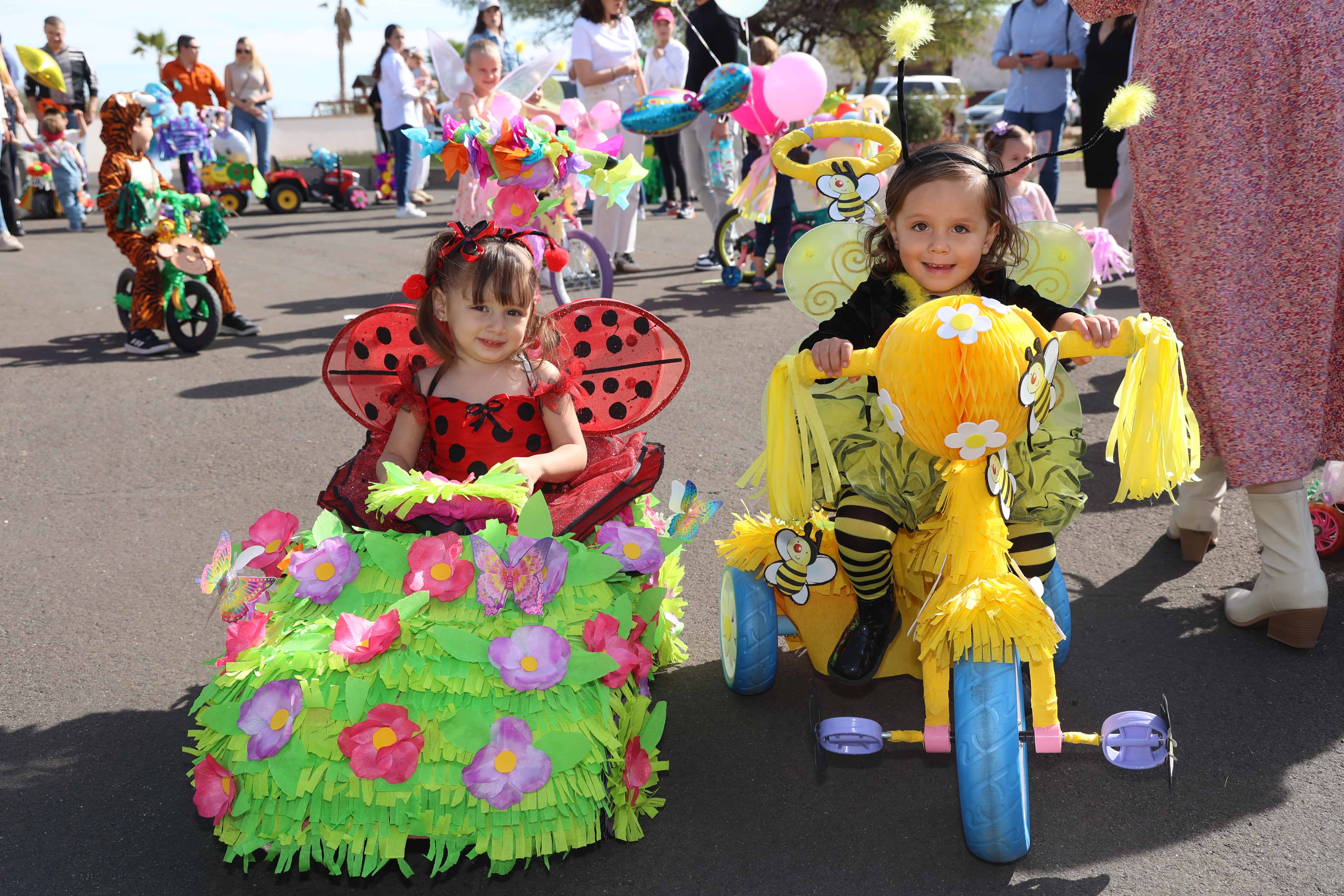 Desfile de la Primavera del preescolar Gioco