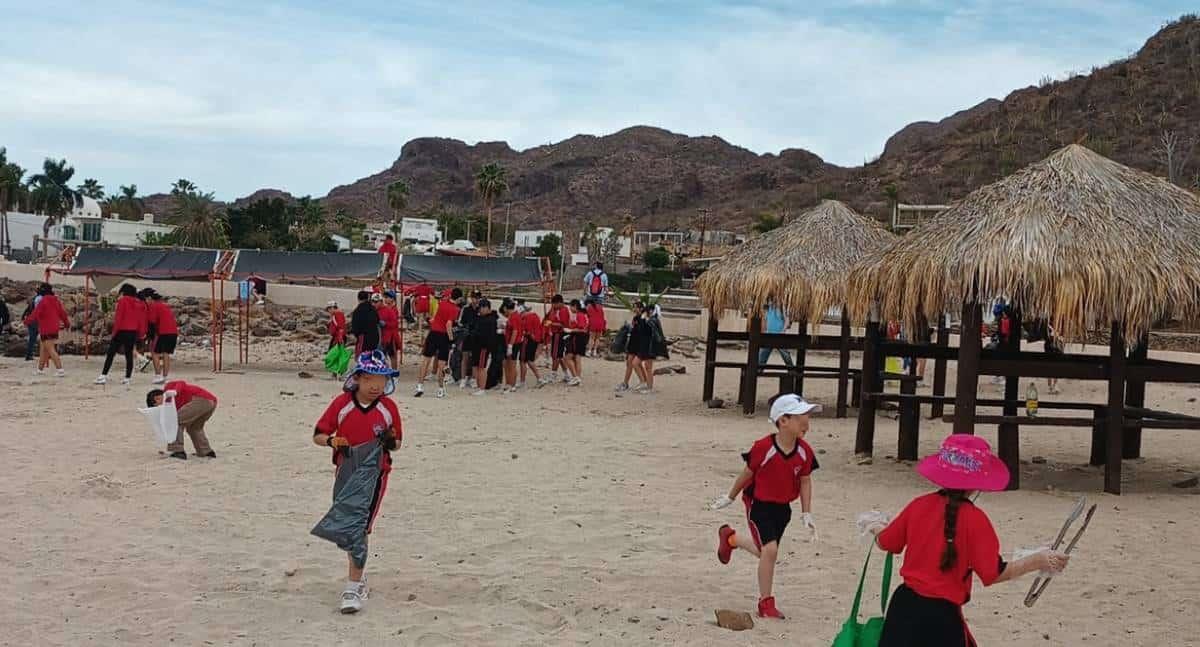 Realizan alumnos prácticas sobre el cuidado al medio ambiente