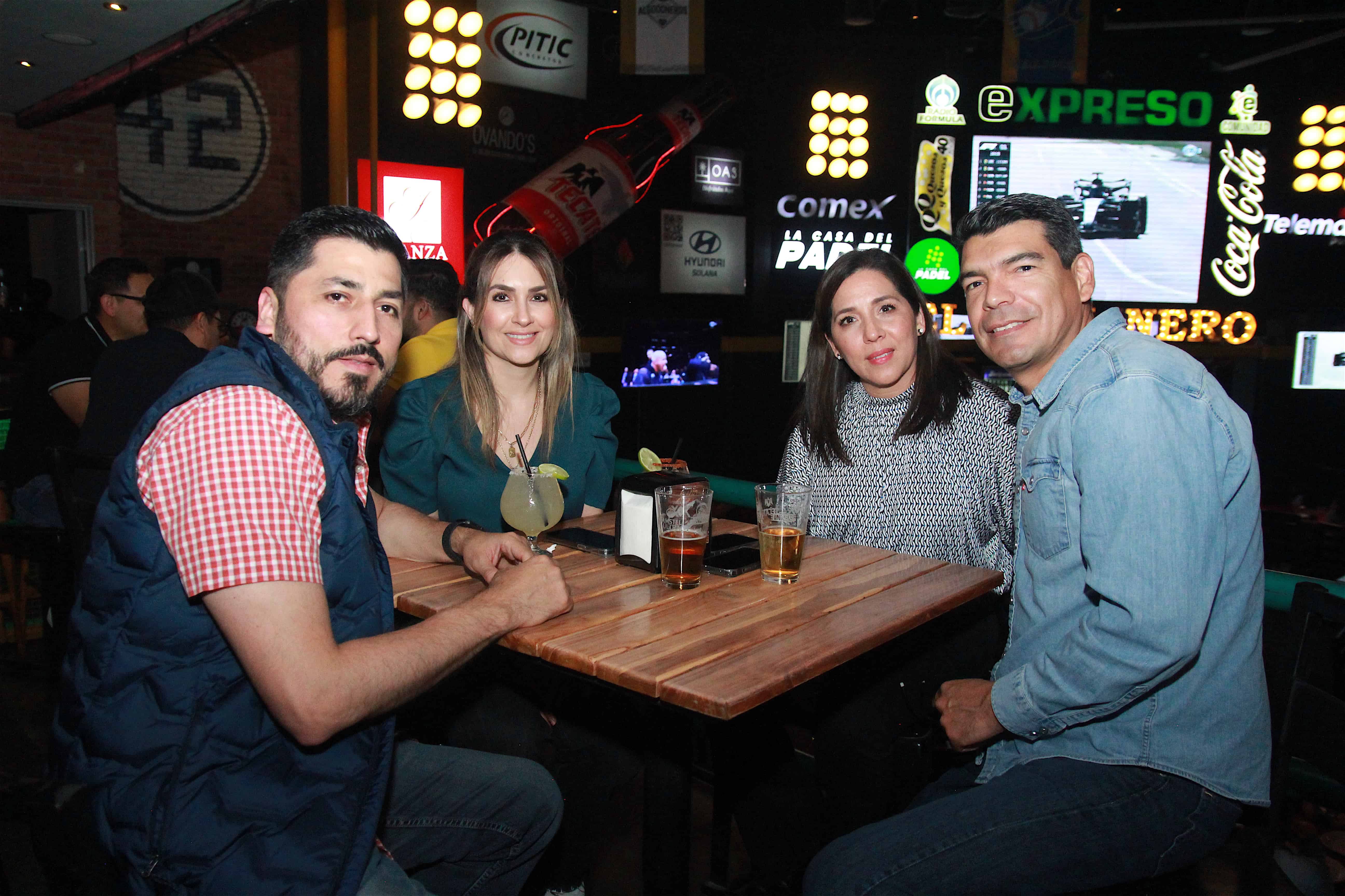 Viven una divertida tarde en Ballpark