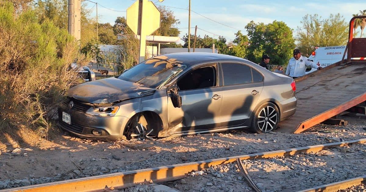 Tren embiste a automóvil con una mujer embarazada a bordo