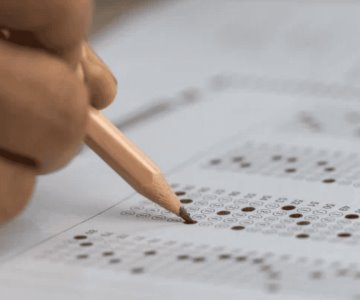 Detienen a estudiante por hacerse pasar por su amigo para realizar un examen