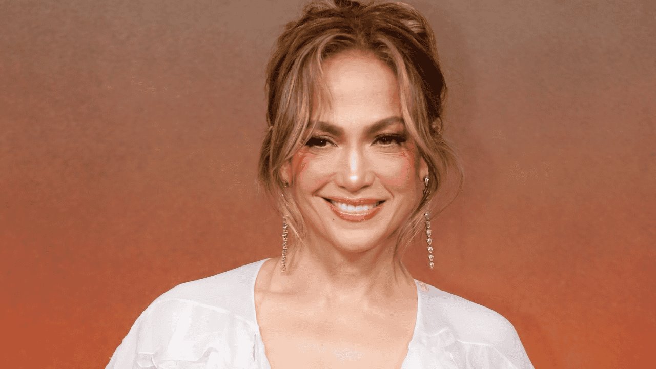 Tras rumores de divorcio, Jennifer Lopez luce anillo de bodas